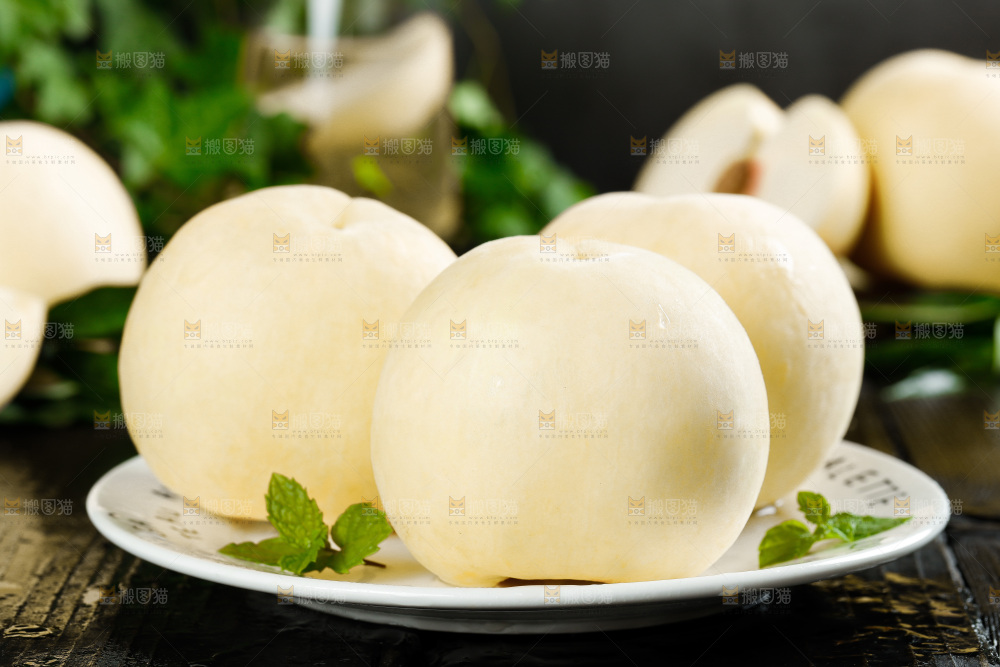 黑底上一盘蒙阴白桃