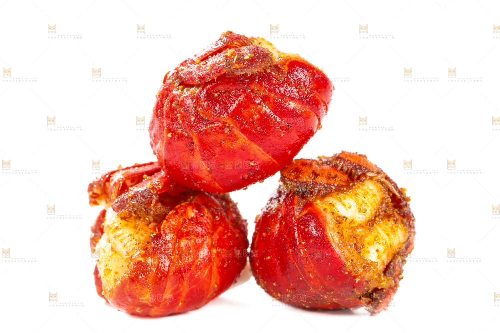 白底上的虾尾