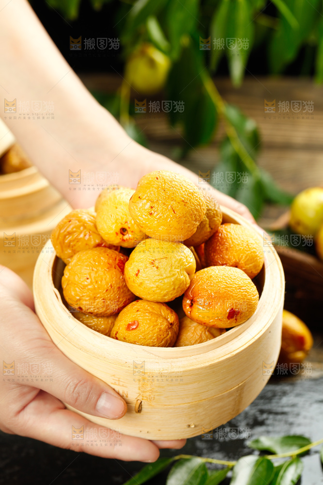 蒸笼里的蒸冬枣