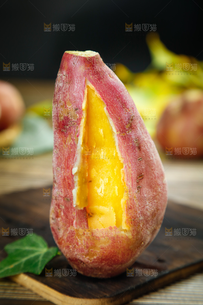 深底上的板栗蜜薯 