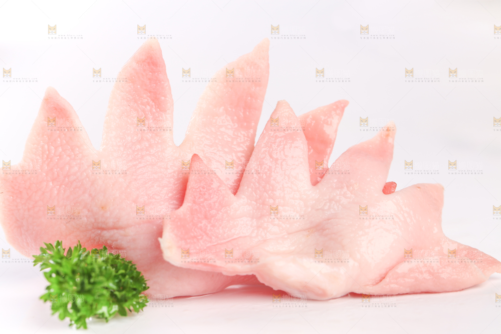 白底上的鲜鸡冠