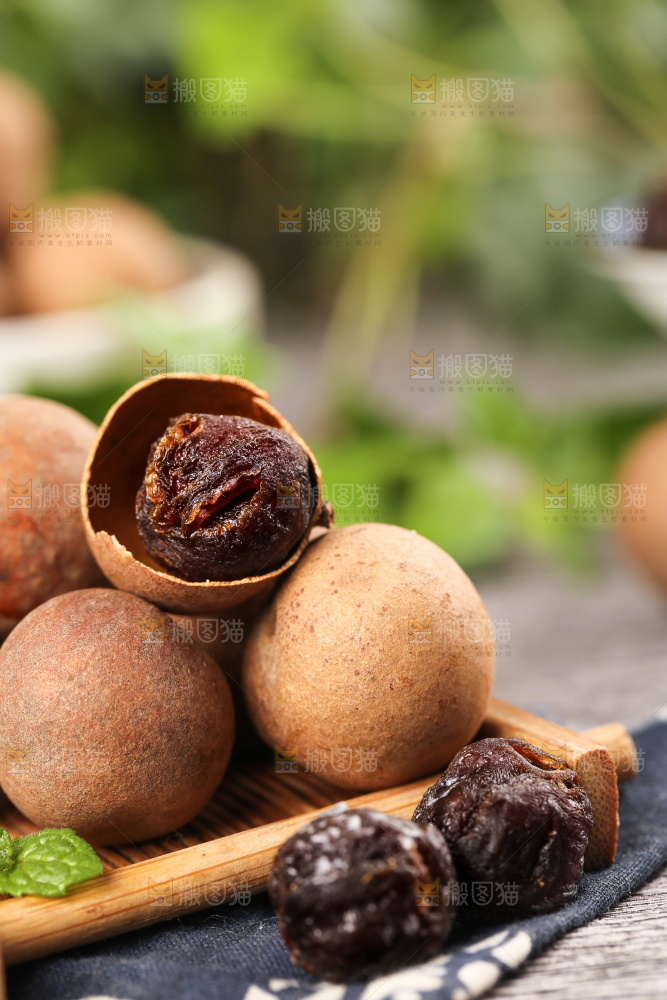 木垫上放着莆田干桂圆