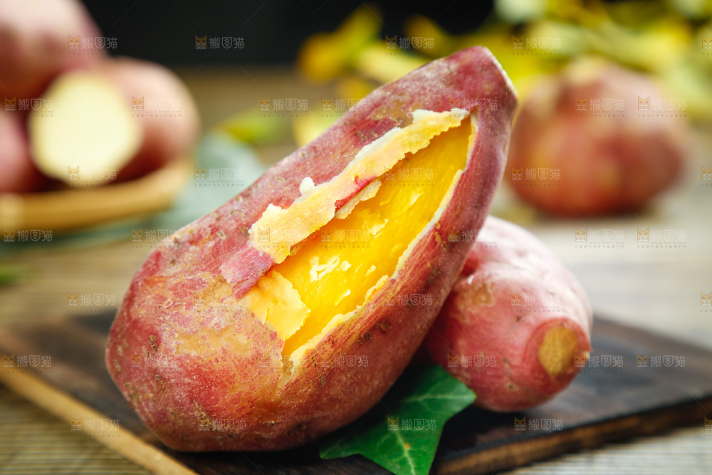 深底上的板栗蜜薯 