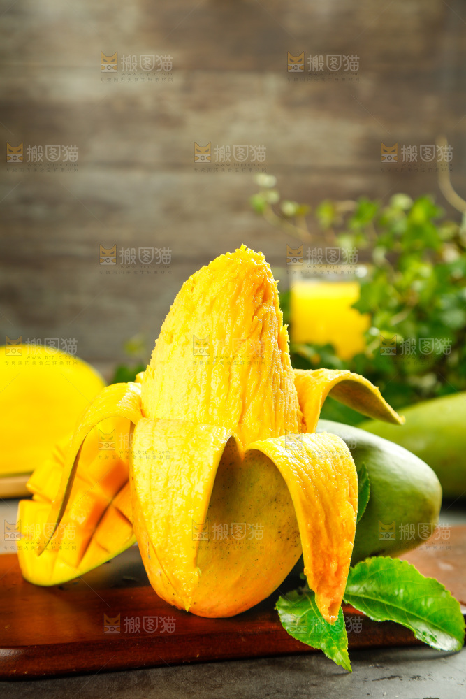 木板上放着越南香玉芒