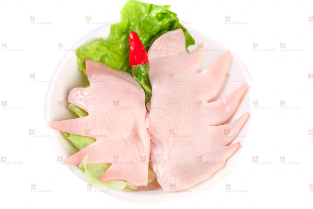 白底上放着一盘鸡冠子