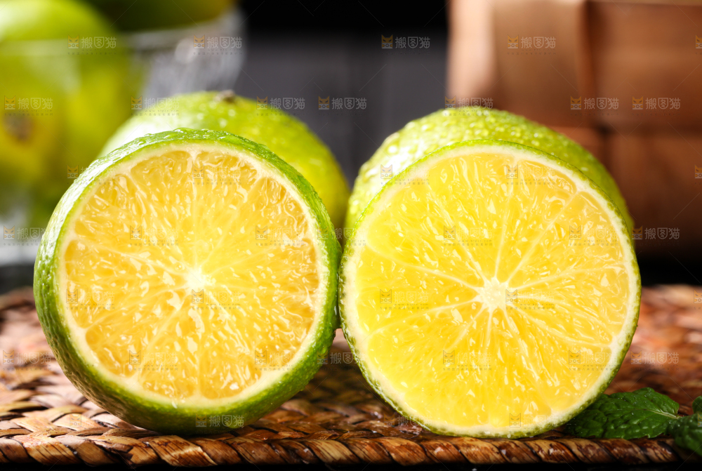 竹垫上放着皇帝贡柑