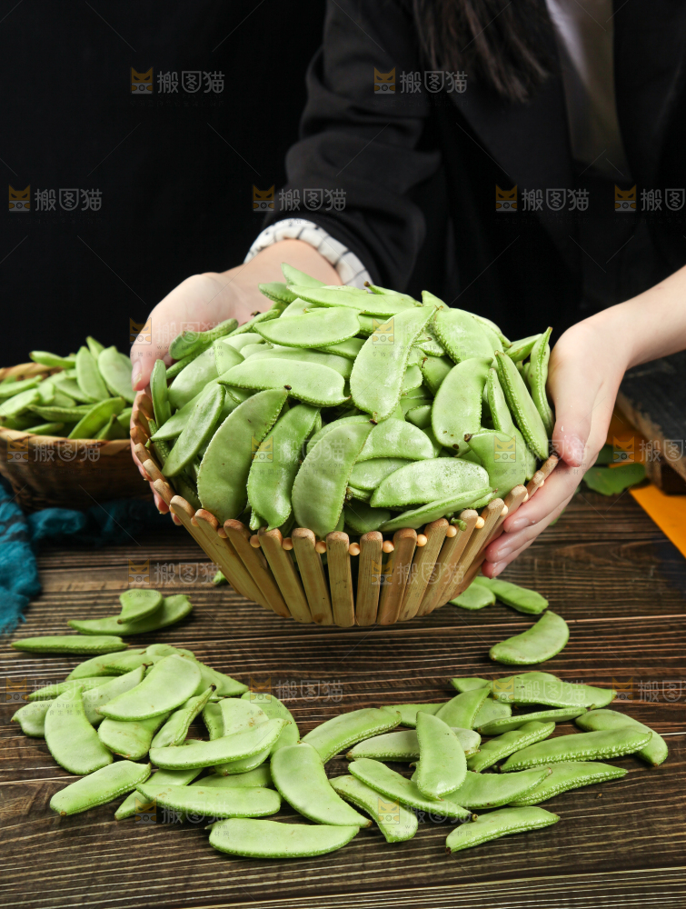 篮子里装着扁豆