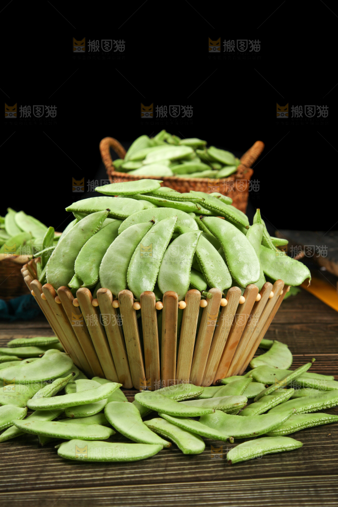 篮子里装着扁豆