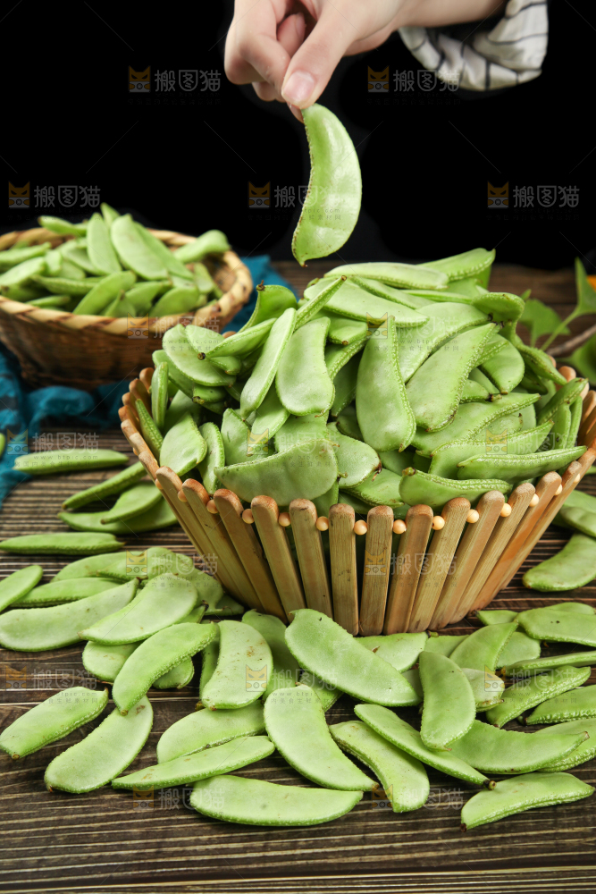 篮子里装着扁豆