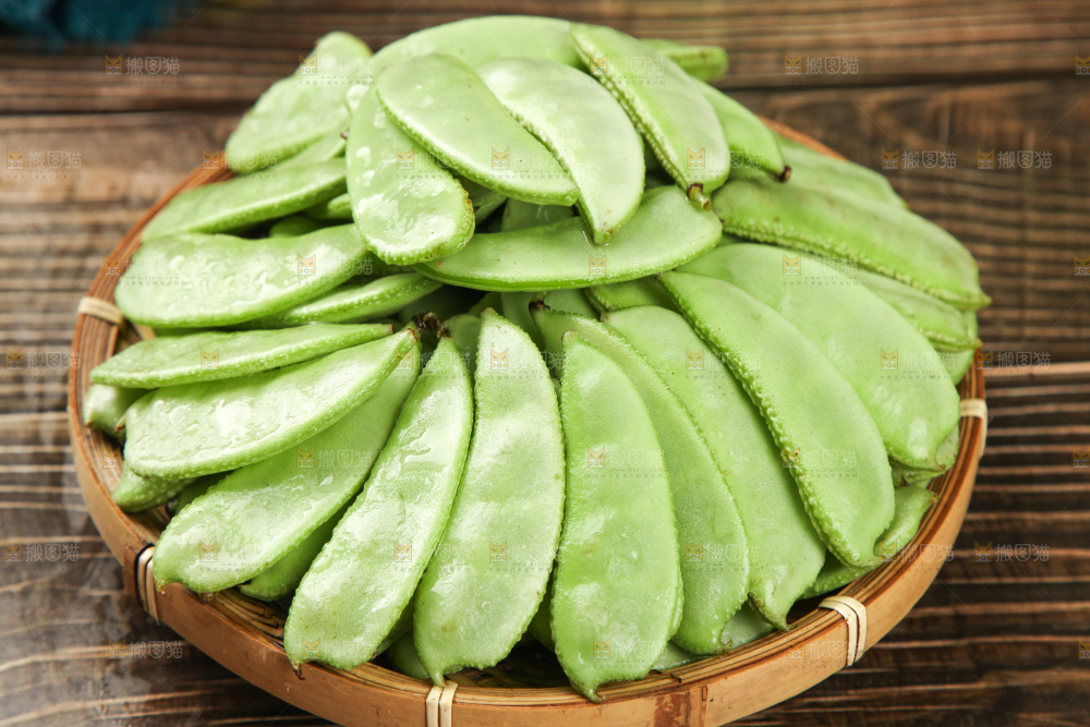 篮子里装着扁豆