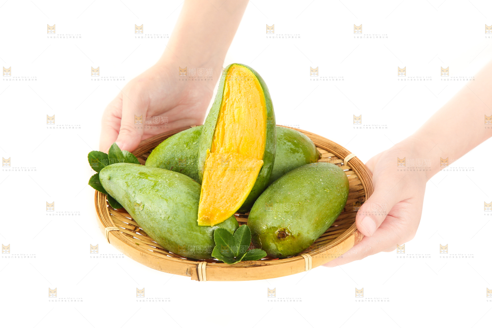 手端一筐桂七芒果