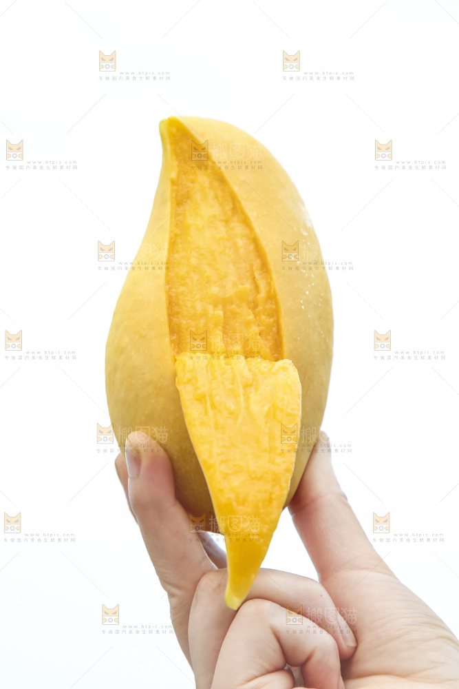 手拿剥皮的鹰嘴芒
