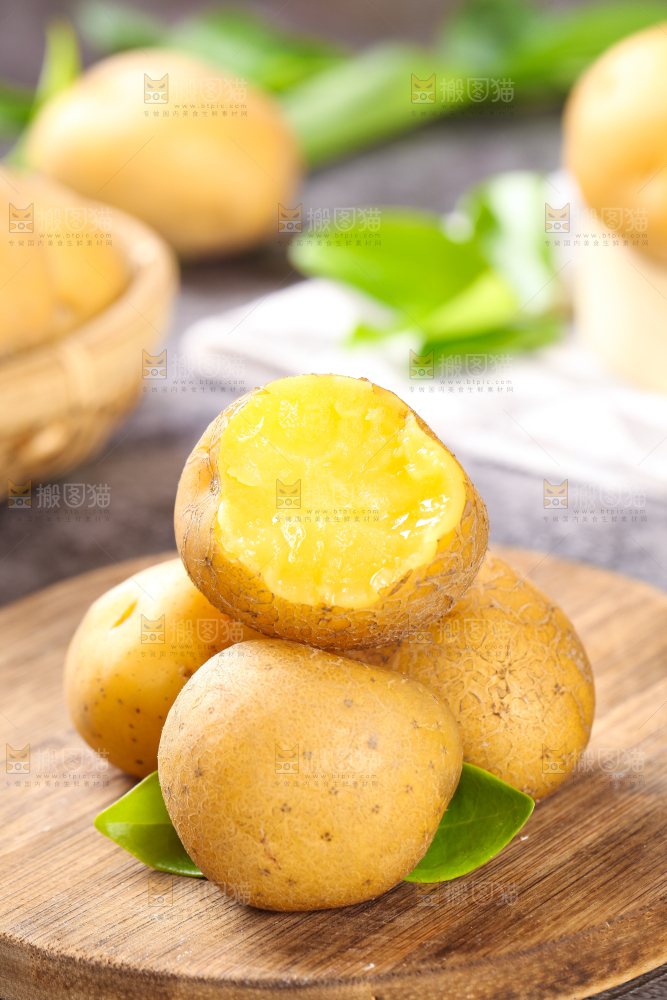 木底上的云南黄心小土豆