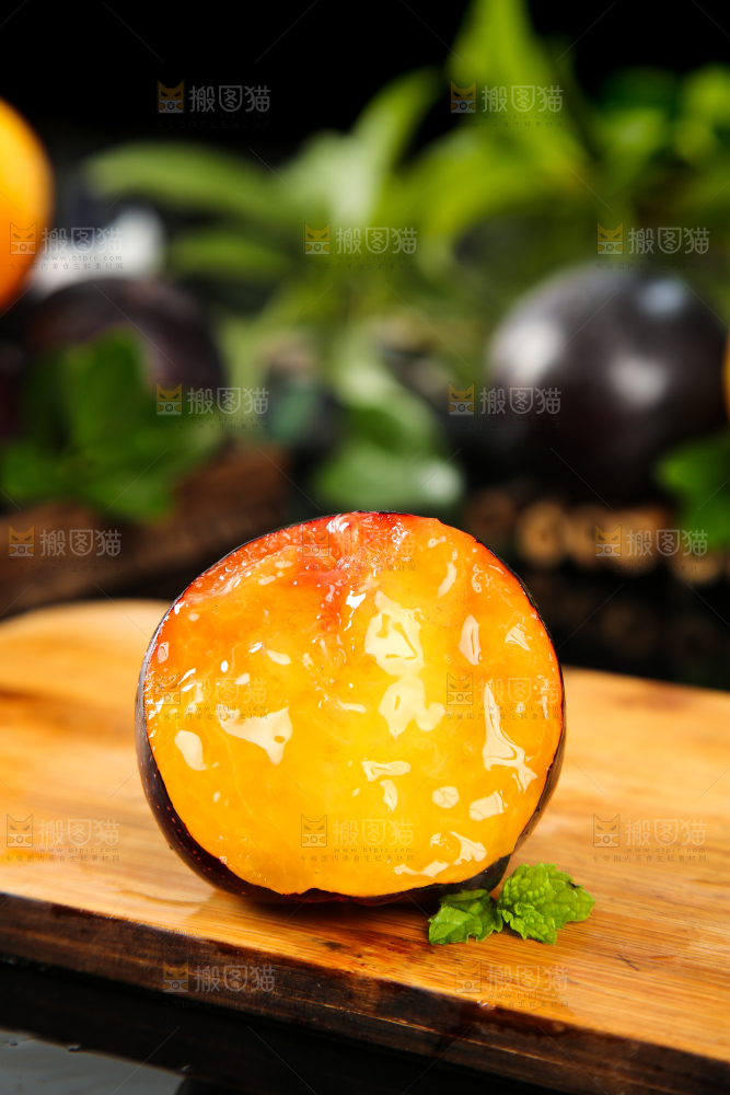 深底上放着黄肉黑布林