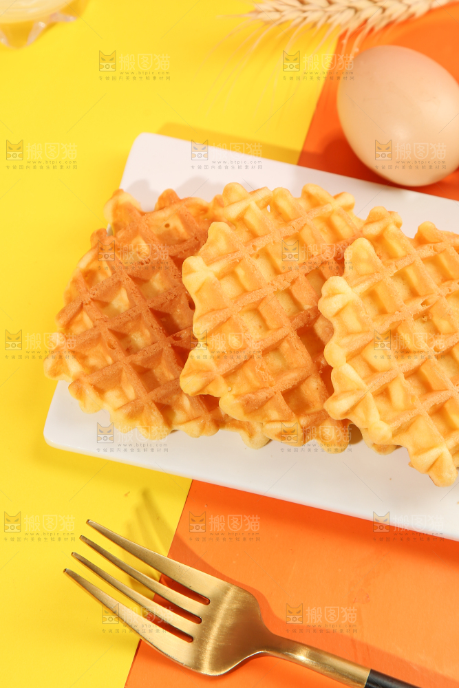 盘子里的华夫饼干