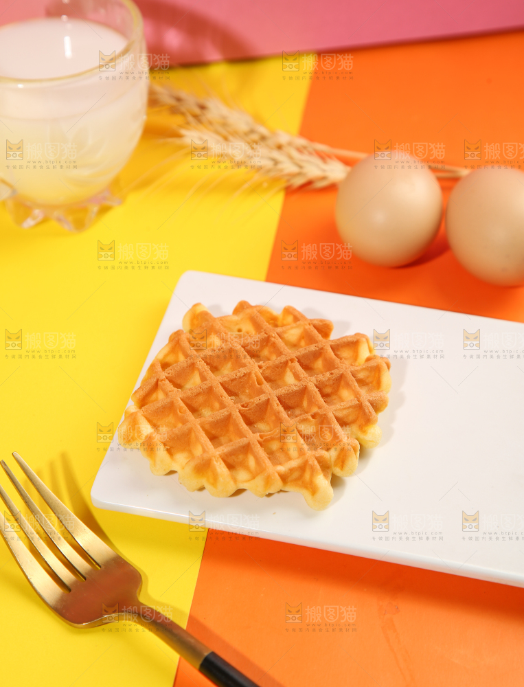 盘子里的华夫饼干