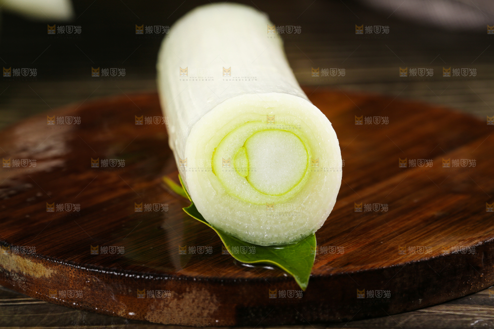 木底上放着山东大葱
