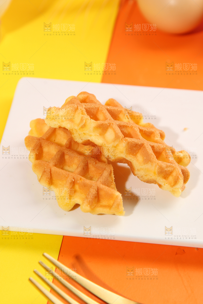 盘子里的华夫饼干