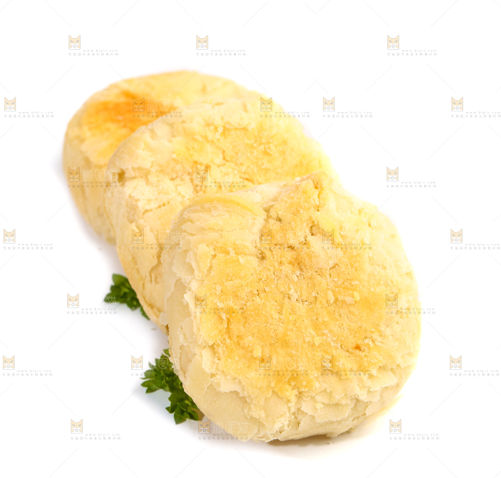 苏式月饼放在白底上