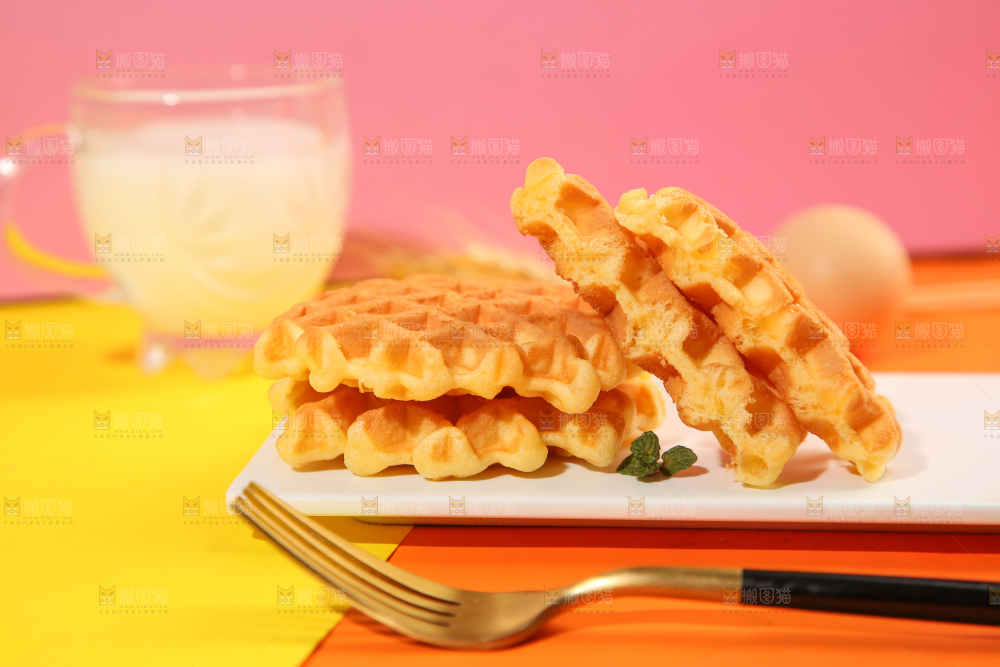 盘子里的华夫饼干