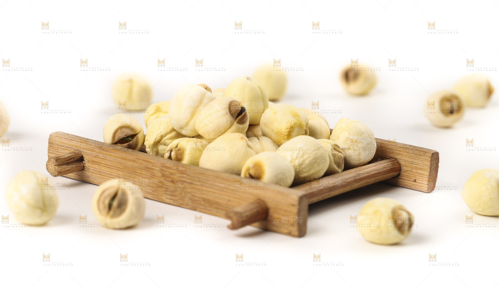 白底上的九鲤湖白莲子
