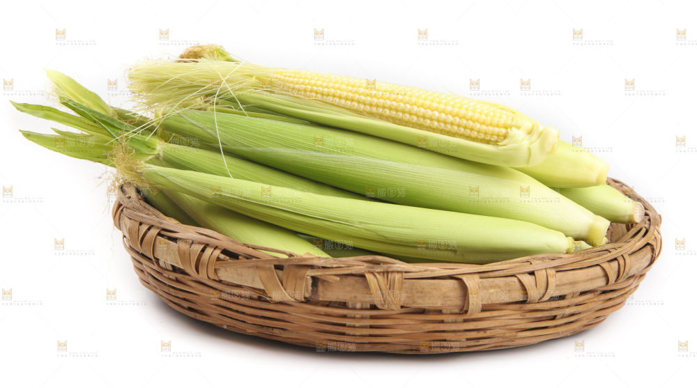 篮子里装着水果玉米笋