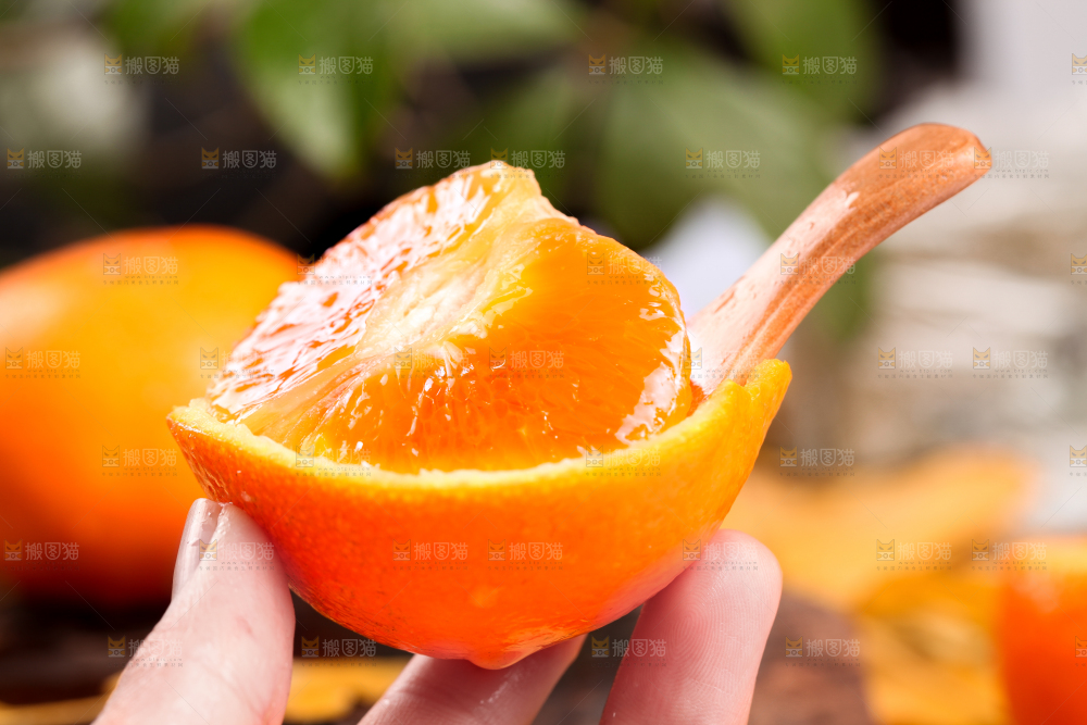 手拿沃柑