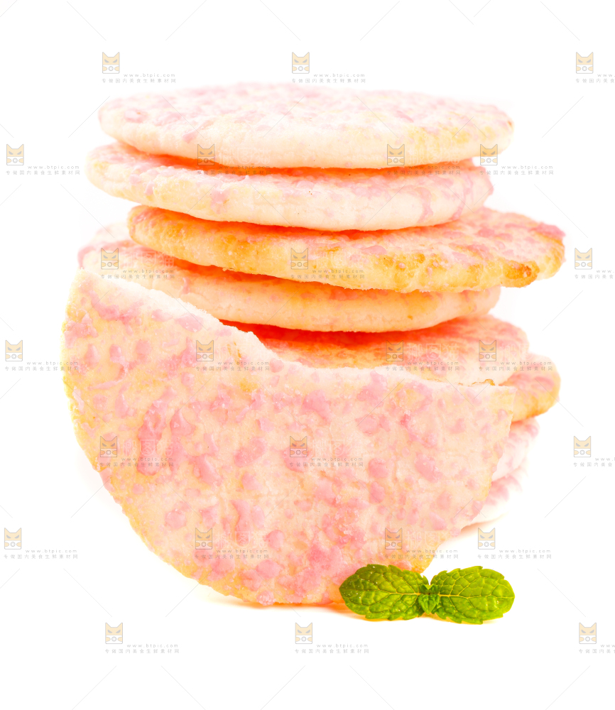 白底上放着雪饼