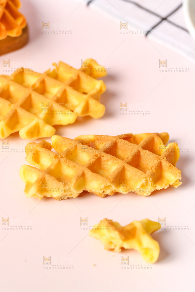 浅底上的华夫饼蛋糕