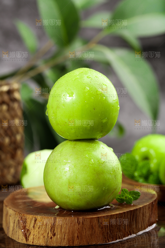 木底上的牛奶大青枣