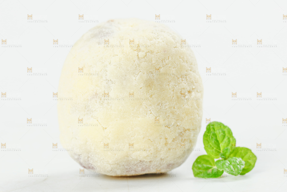 白底上的奶枣