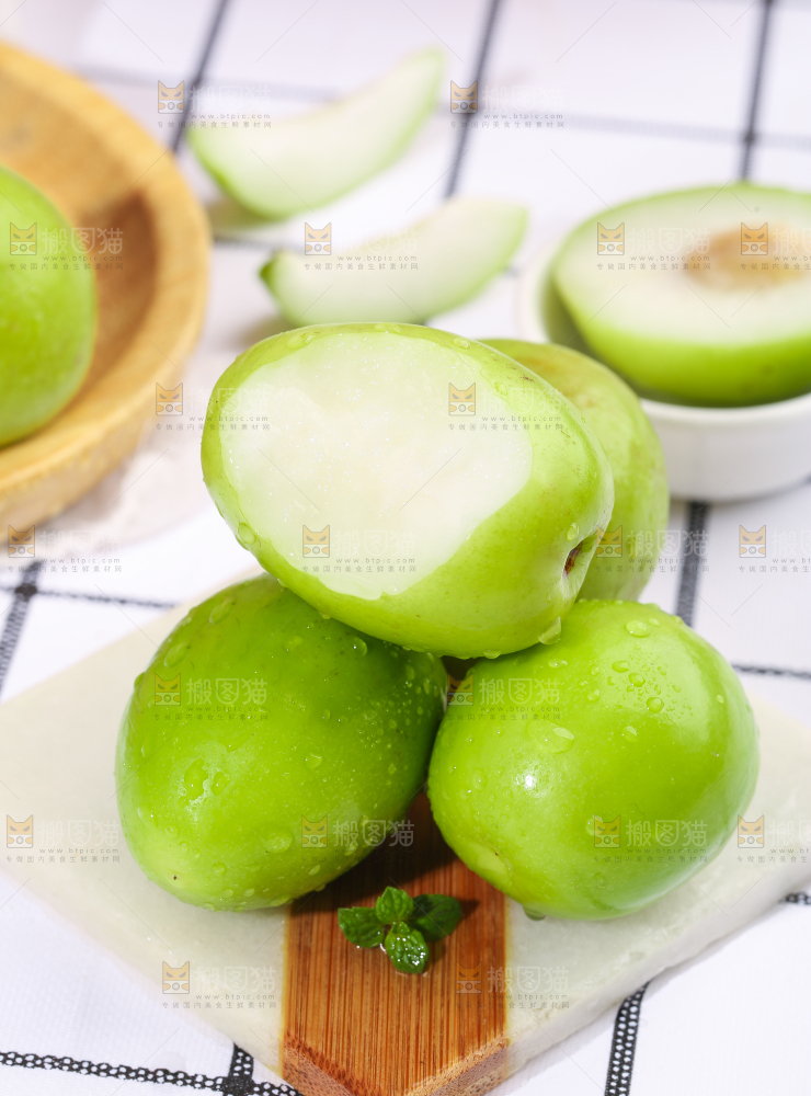 石板上的台湾牛奶枣