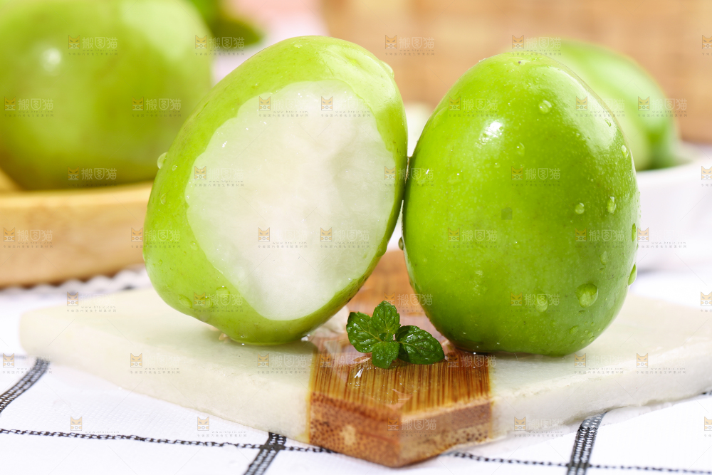 石板上的台湾牛奶枣