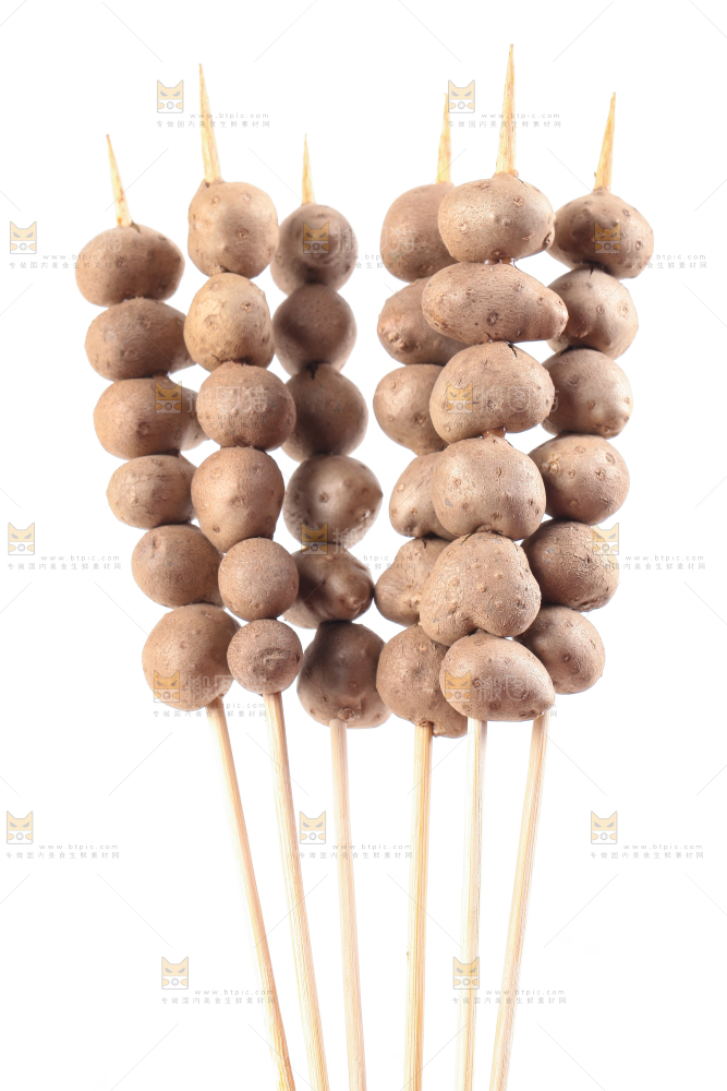 竹签上串着山药豆
