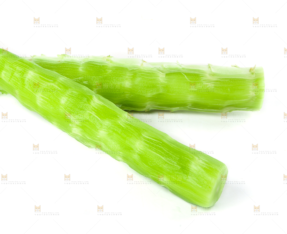 白底上摆放着莴笋