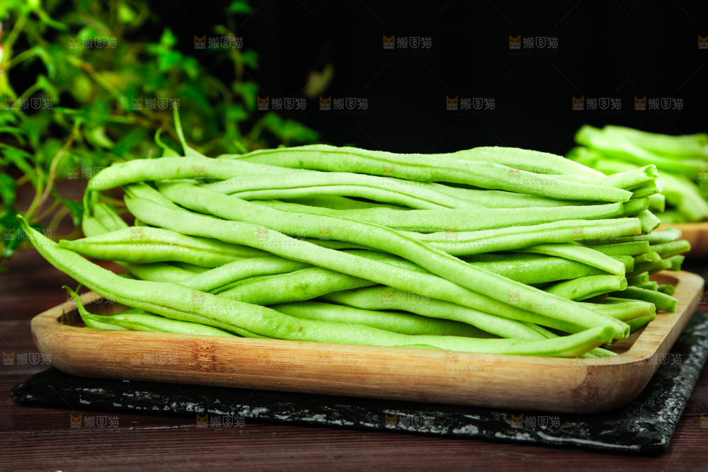 篮子里装着四季豆