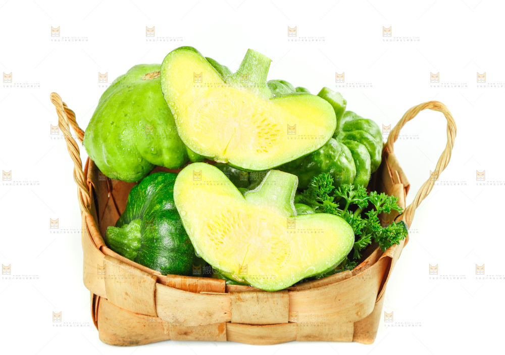 篮子里装着姜柄瓜