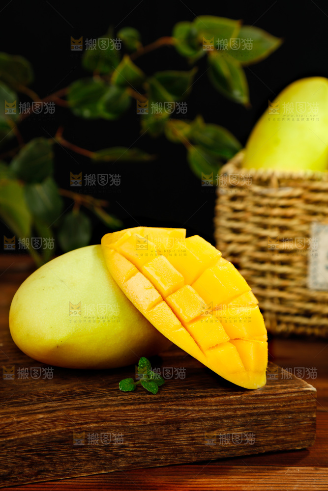 篮子里装着玉芒
