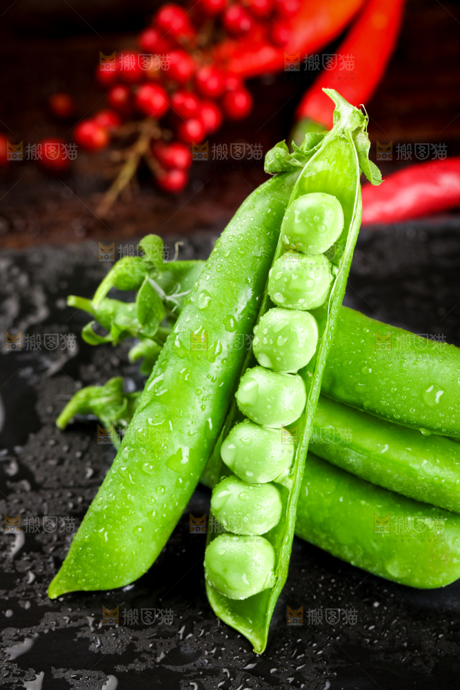 黑底上的青豌豆