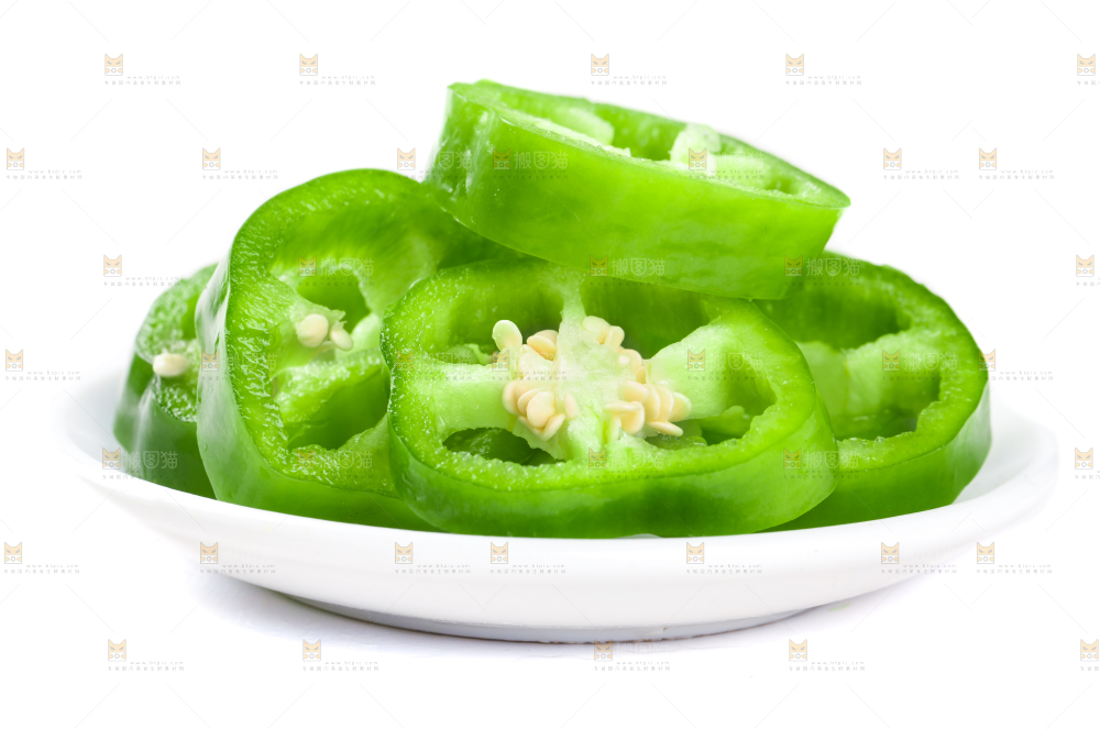 盘子里的薄皮青椒