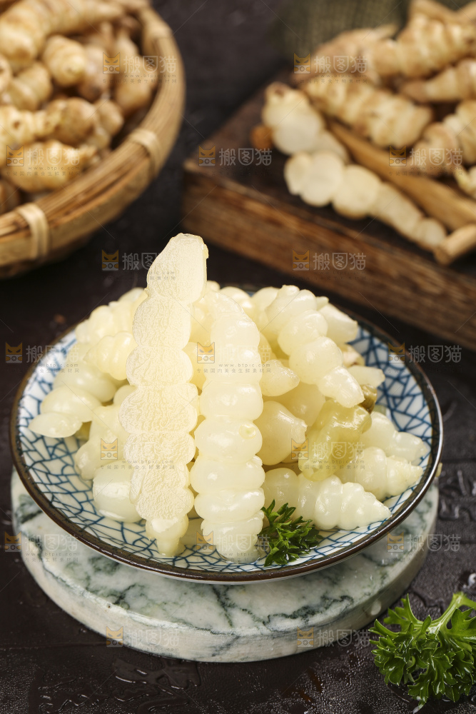 盘子里装着地牯牛