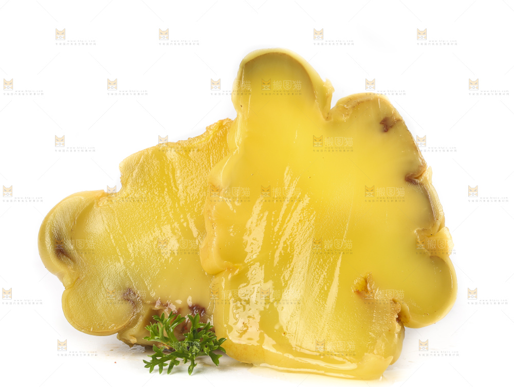 白底上放着腌制榨菜