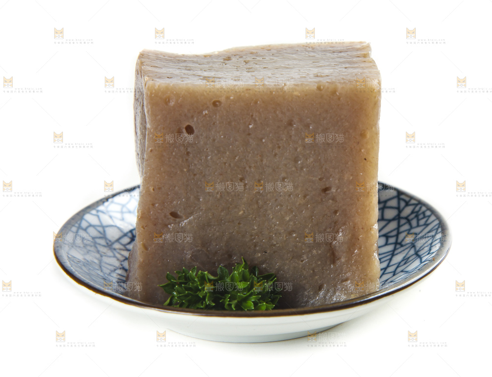 盘子里的魔芋豆腐