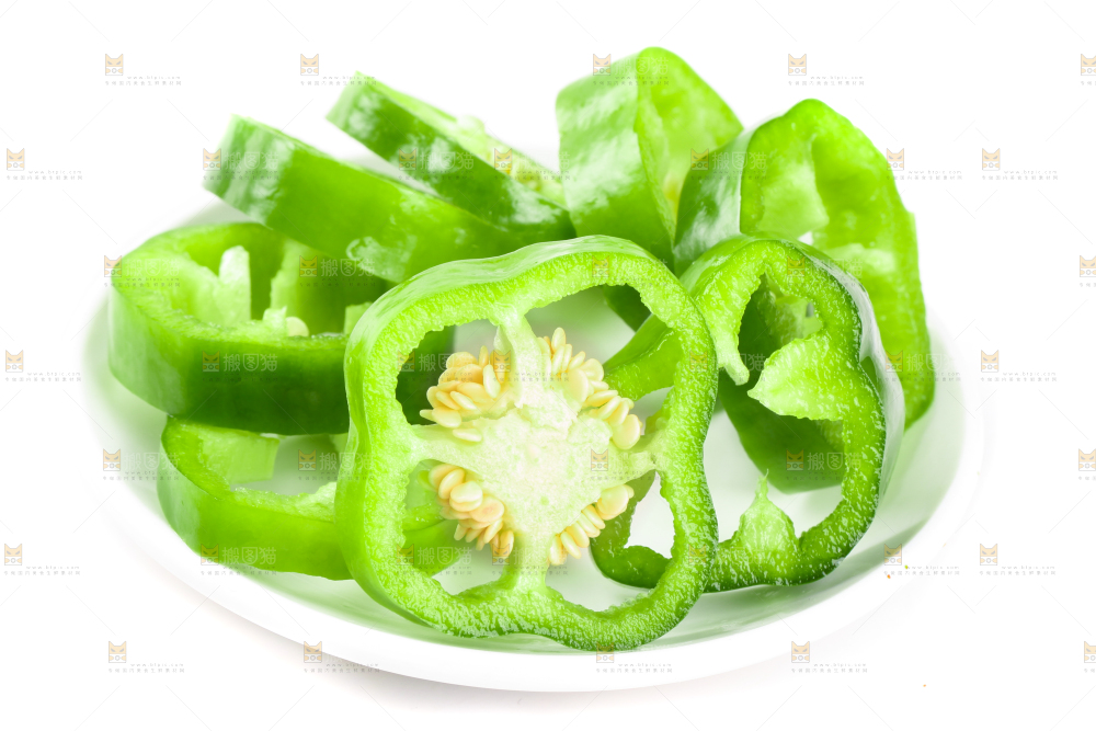 盘子里的薄皮青椒