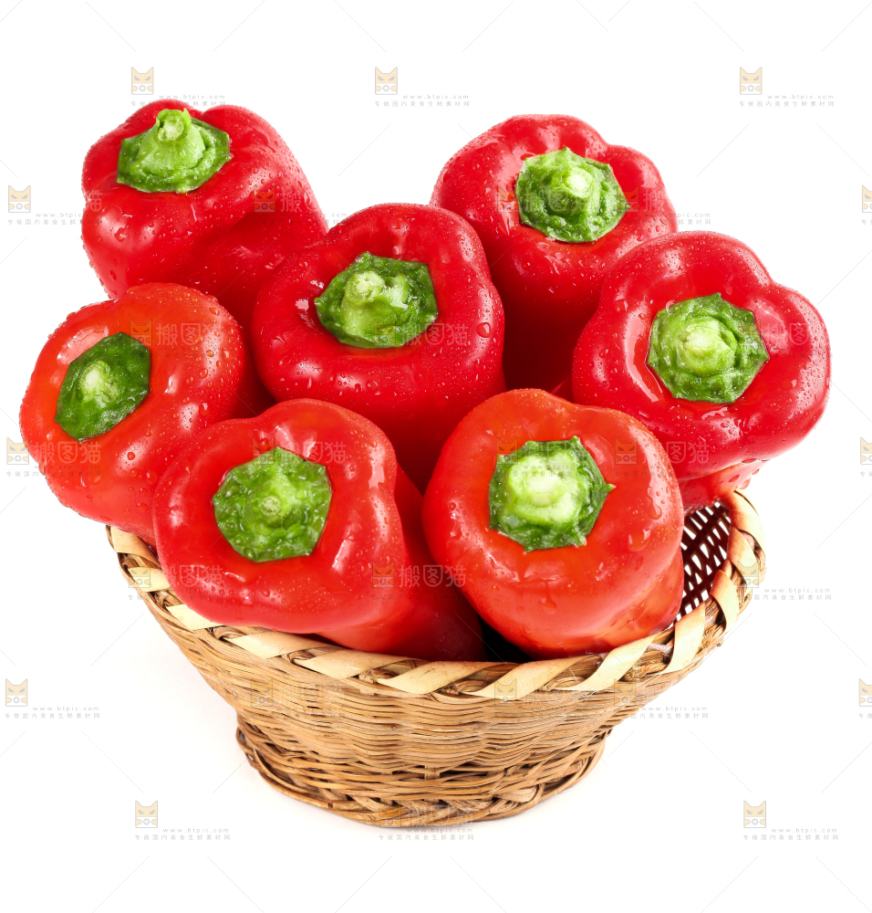 篮子里装着菜椒