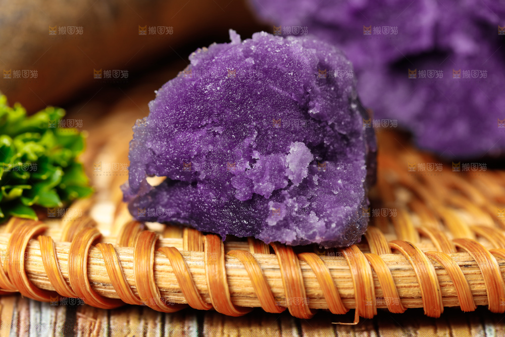 竹底上的青海黑土豆
