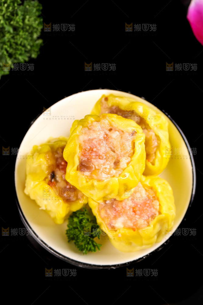 深底上的猪肉烧麦