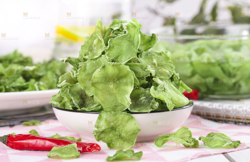 深底上的干莴笋