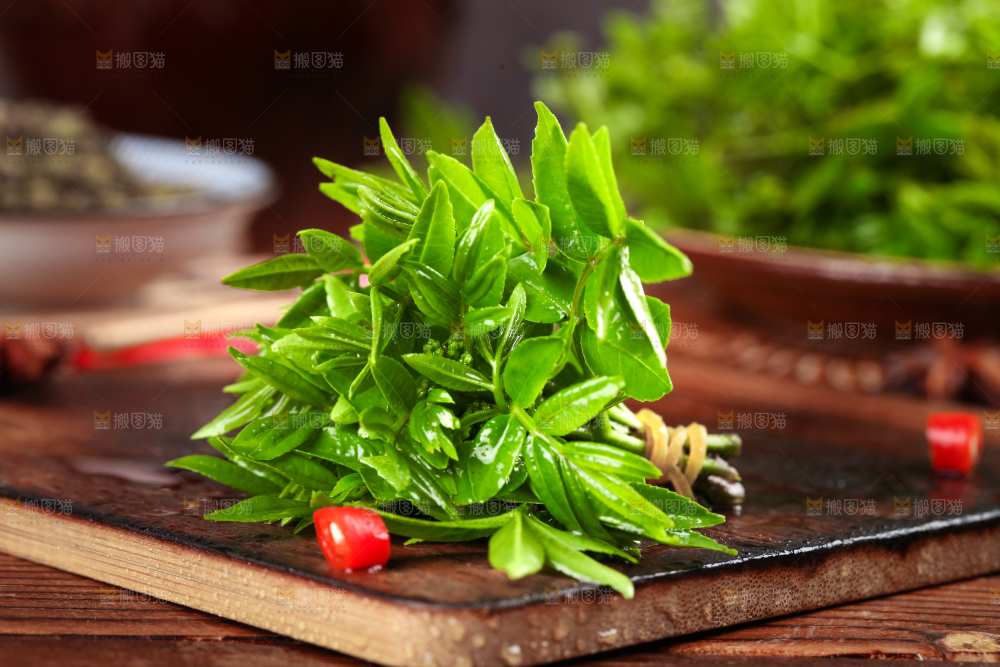 木底上的麻香花椒芽
