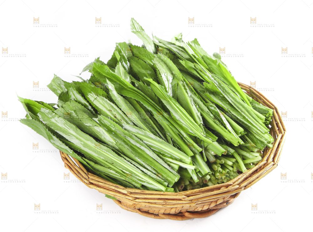 白底上放着一筐云南大香菜